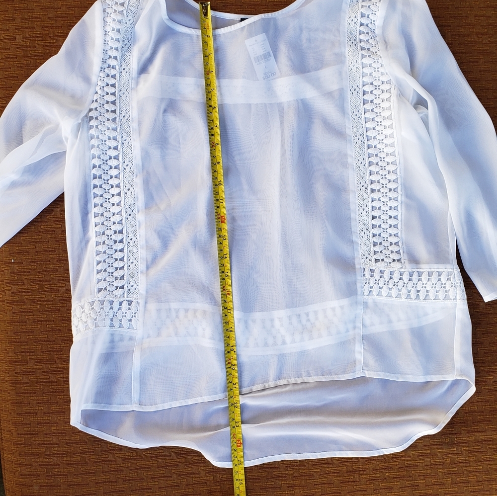 White sheer top - Picture 4 of 6